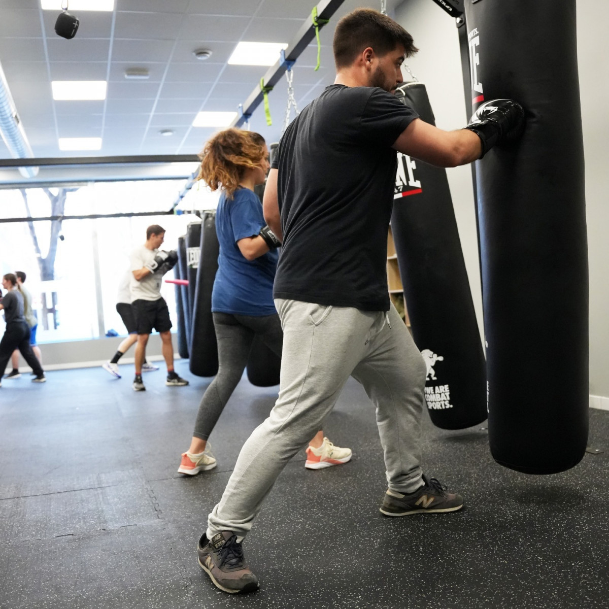EuropaPress 5935524 deportistas practican fitbox instalaciones bermejales