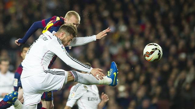De guanyar el triplet amb el Barça a treballar en una botiga d'esports: la increïble història de Jeremy Mathieu
