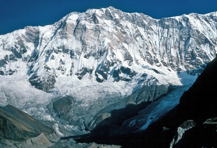 VÍDEO | Tragèdia a l'Himàlaia!: un devessall en l'Annapurna deixa dos xerpes desapareguts