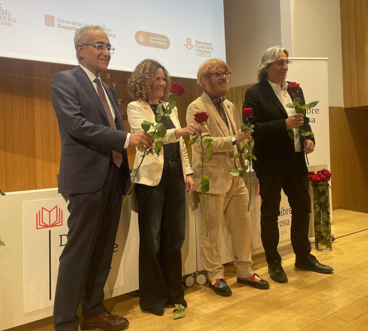 Sant Jordi a Barcelona: més parades i un pla d'autoprotecció