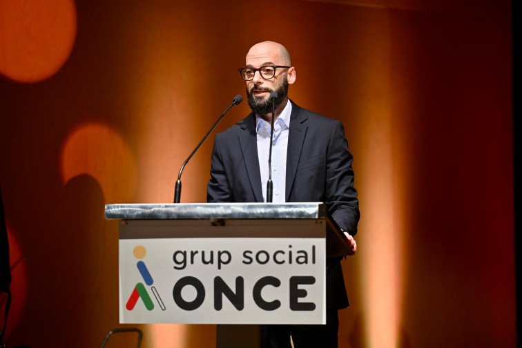 Antonio Rodríguez Piris s'alça amb el XXVII Premi Roc Boronat ONCE amb 'Aproximadament dos quilos i mig'