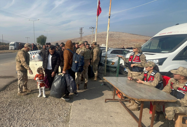 Uns 400.000 refugiats tornen a Síria des de la caiguda d'Al-Assad