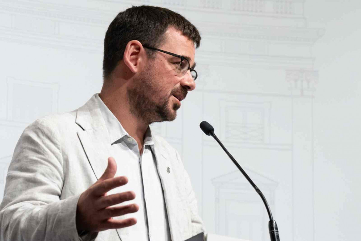 Archivo   El alcalde de Girona, Lluc Salellas, durante una rueda de prensa