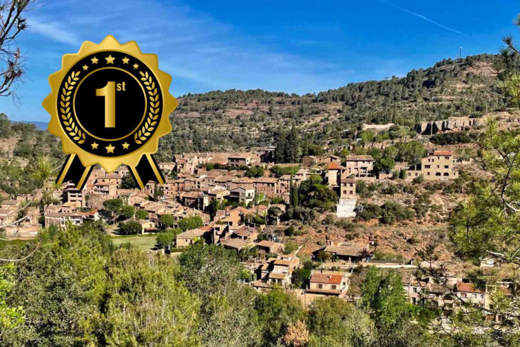 A només 60 km de Barcelona: Aquest poble secret ha guanyat un prestigiós premi internacional