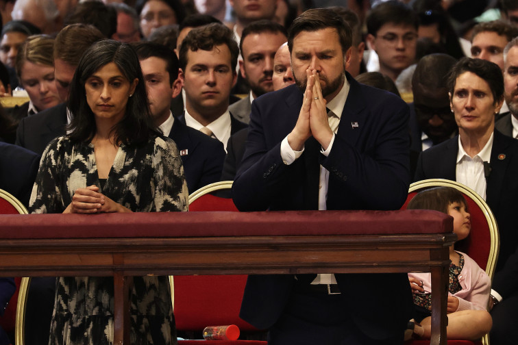 El Papa Francesc rep JD Vance just abans de la benedicció 'Urbi et Orbi'