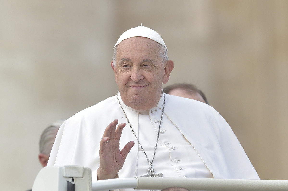 Archivo - El Papa Francisco durante la proclamación de nuevos santos de la Iglesia Católica en la Jornada Mundial de las Misiones 2024, en el Vaticano, a 20 de octubre de 2024, en Ciudad del Vatican