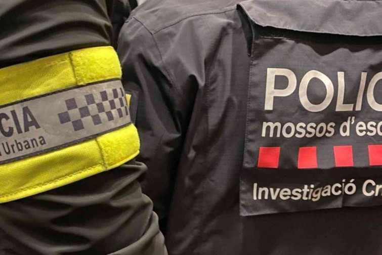 Ciutadans farts actuen: atrapen i colpegen a un lladre de rellotges en ple centre de Barcelona