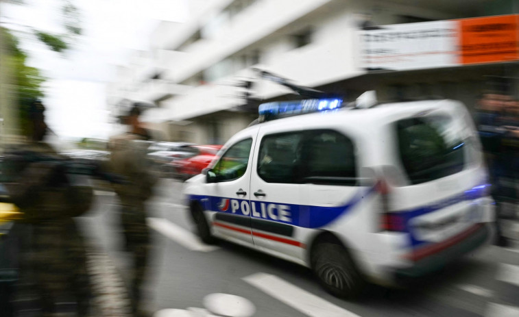 Tragèdia a Nantes: Un estudiant mort i tres ferits en un atac amb ganivet en un institut