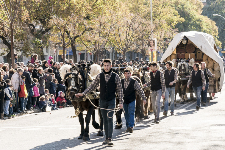 Barcelona reviu les seves arrels amb la gran cavalcada dels Tres Tombs: més de 200 anys d'història sobre rodes