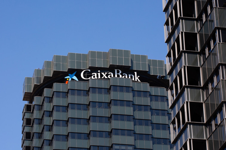 CaixaBank guanya 1.470 milions el primer trimestre i millora un 46,2% el benefici absolut