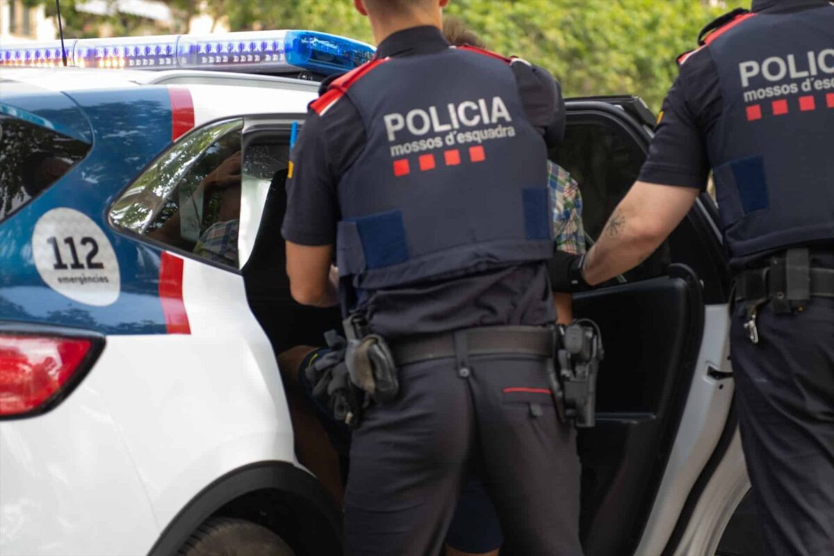 Catalunyapress mossosarrestmat