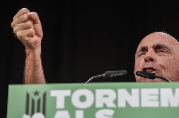 Creix la desconfiança cap a Lluís Llach a l'ANC