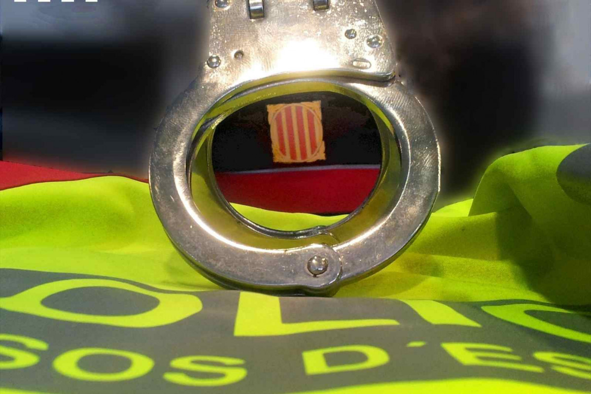 Esposas de los Mossos d'Esquadra   EP