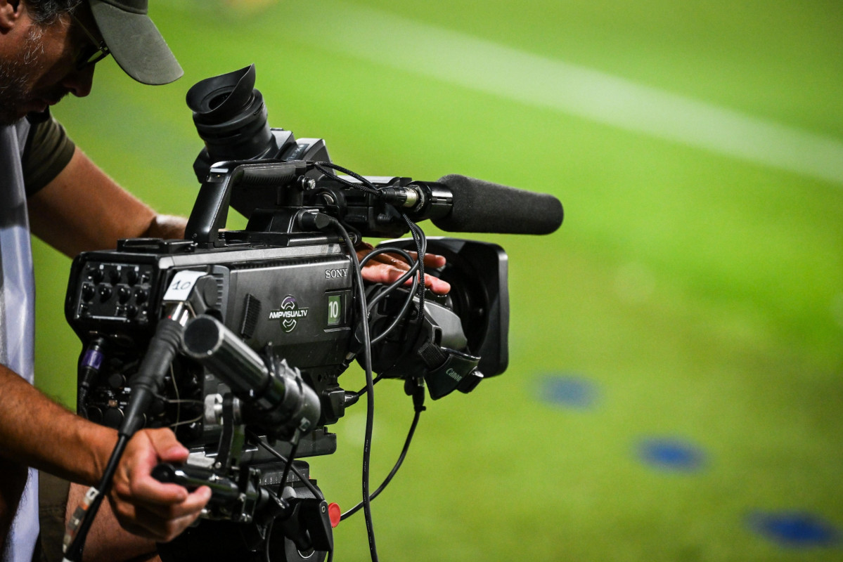 Europapress 5418953 television camera during the french championship ligue football match scaled