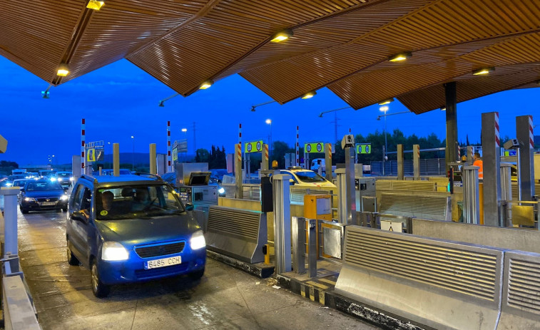 Organitzen una marxa lenta per la C-32 per exigir la gratuïtat de l?autopista
