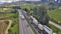 Dos carrils tallats i 9 quilòmetres de cues en la AP-7 entre Subirats i Vilafranca
