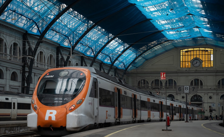 Renfe ofereix unes 20.000 places de bus per les obres entre Sabadell i Terrassa