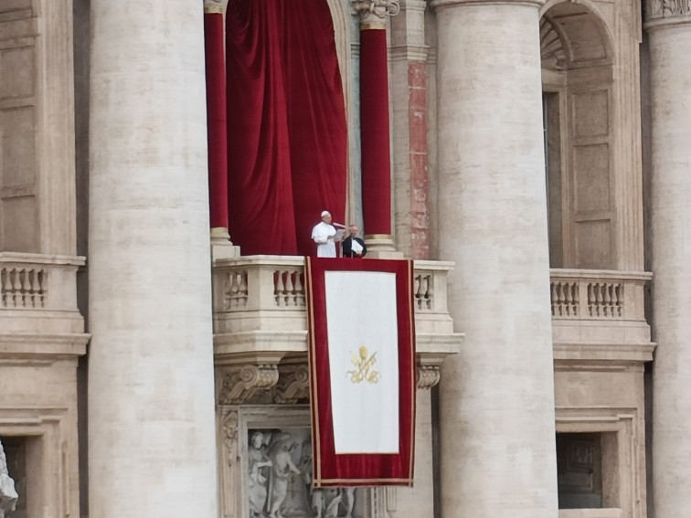 Lleó XIV presideix el seu primer 'Regina Caeli' i demana 