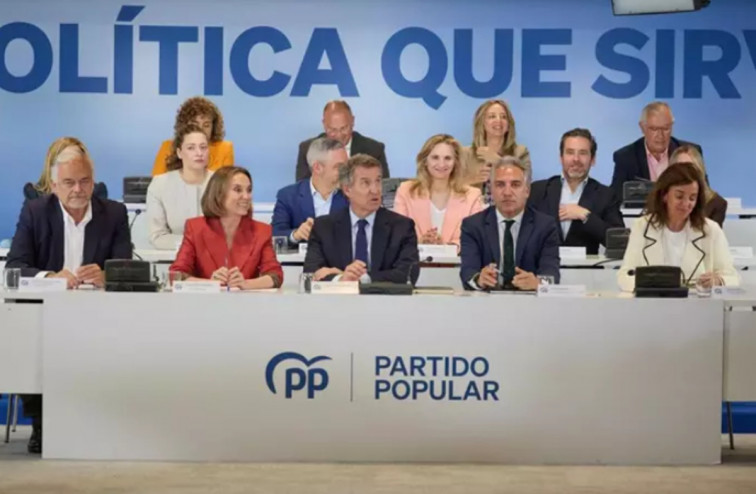 Feijóo anuncia la convocatòria d'un Congrés del PP anticipant-se a un possible adelantament electoral