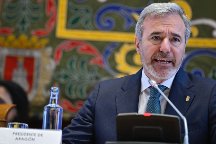 Junts i l'extrema dreta declaren 'persona non grata' el president d'Aragó al Parlament