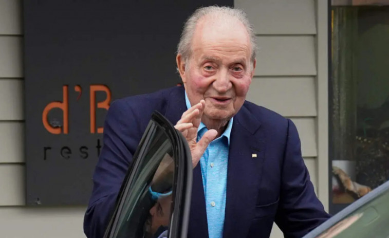 Els greus problemes de mobilitat del Rei Emèrit: Joan Carles I camina amb molta dificultat