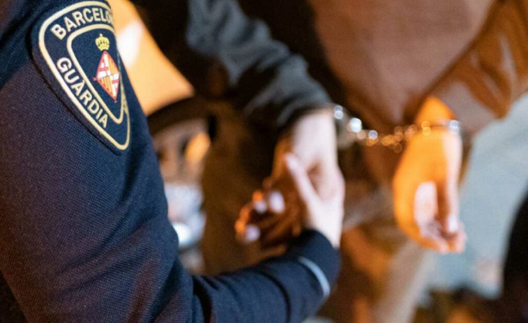 Detinguts dos lladres per un robatori violent a Sant Cugat del Vallès