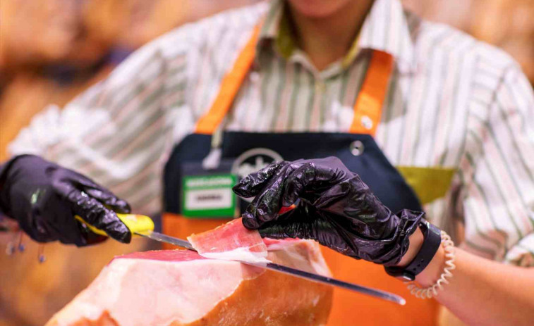 Sanció a un agent de la Guàrdia Urbana de Badalona per robar pernil en al Mercadona