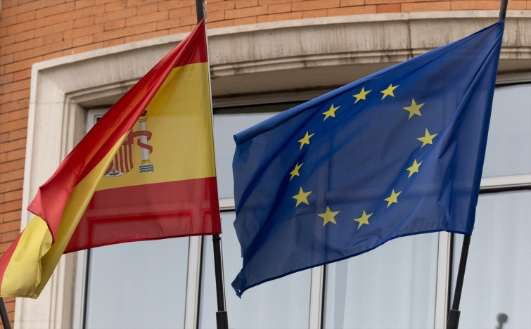 Espanya planteja una oficialitat parcial del català, el basc i el gallec al 2027
