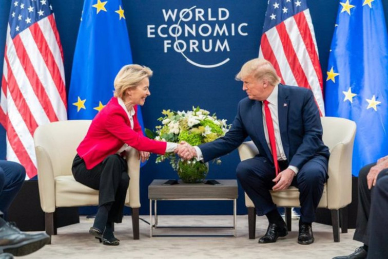 Trump decideix guanyar temps: els aranzels del 50% a la UE, endarrerits fins al 9 de juliol