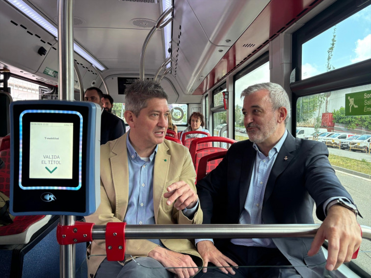 Collboni i Quirós inauguren el bus exprés X3 i subratllen l'aposta pel transport públic