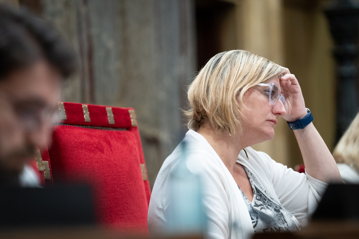 EuropaPress 5241335 vicepresidenta primera parlament funciones presidenta alba verges sesion