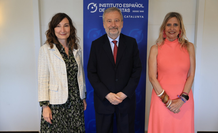 Muniesa (CaixaBank), insígnia d'or de la delegació catalana de l'Institut Espanyol d'Analistes