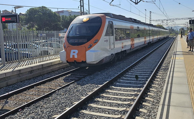 Renfe habilita més de 320 trajectes amb autobús per obres en la línia R4 entre Vilafranca i Sant Sadurní