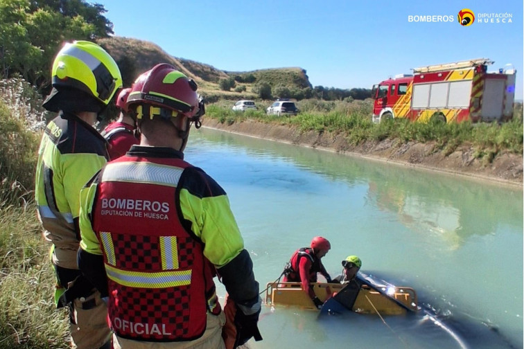 Mor un conductor després de caure al Canal d'Aragó i Catalunya entre Albelda i Alfarràs