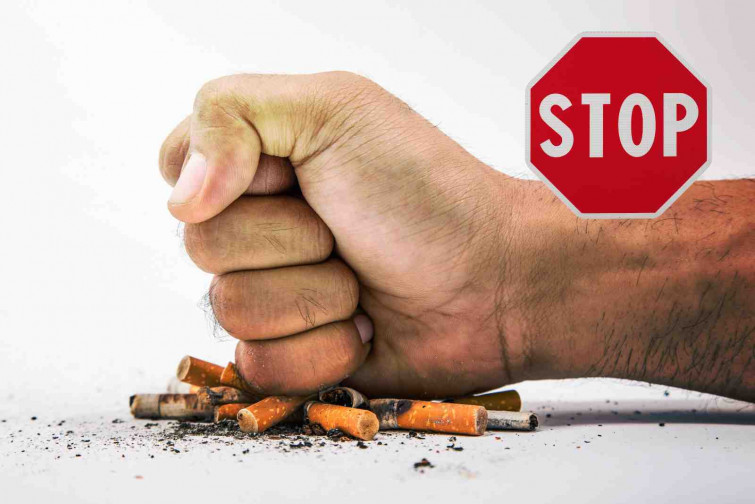 Prohibit fumar a terrasses, cotxes de treball i universitats: l'estratègia de Sanitat contra el tabac