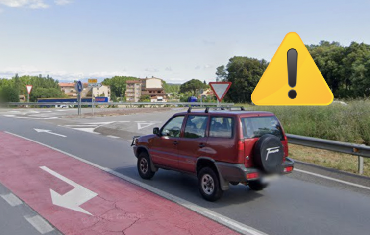 Accident a Flaçà: un sinistre obliga a tallar la C-66 en tots dos sentits