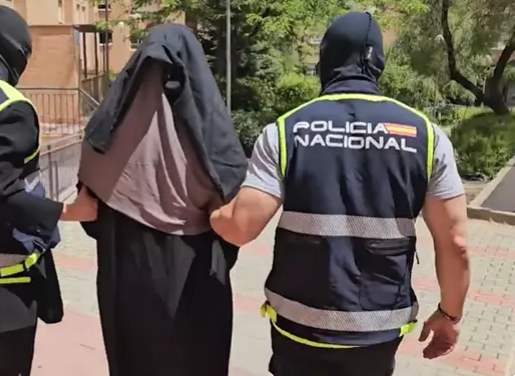 Desarticulada a Madrid una xarxa d'adoctrinament gihadista dirigida a dones musulmanes