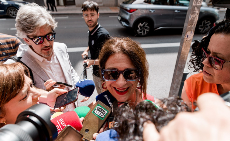 Leire Díez es dóna de baixa del PSOE i Ferraz suspèn l'expedient informatiu