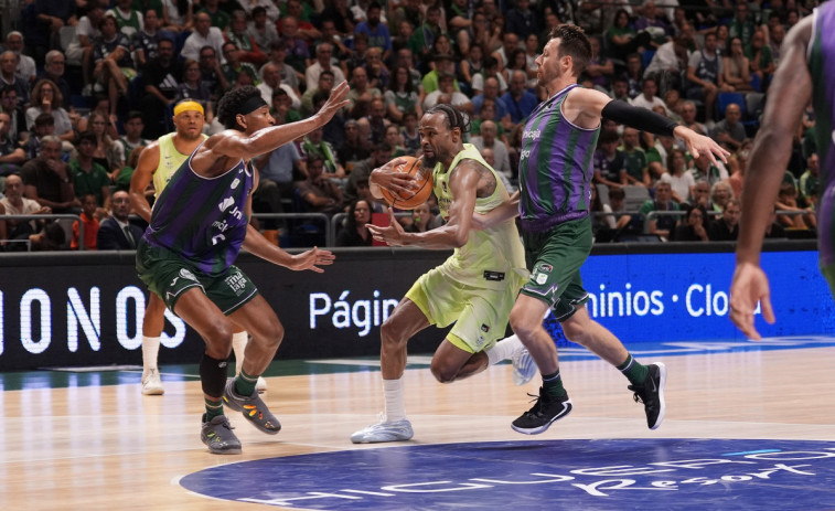 El Barça assalta Màlaga en una batalla èpica (97-101) i ja mana a la sèrie de l'ACB