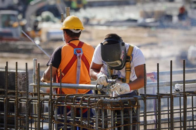 Carreres que garanteixen tenir feina? Aquests cinc graus estan molt sol·licitats al mercat laboral