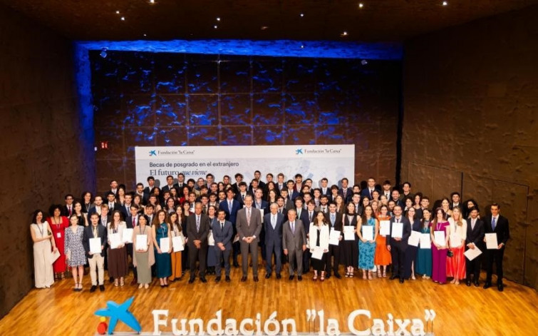 Felip VI i Fundació La Caixa premien als 100 millors estudiants amb beques de postgrau a l'estranger