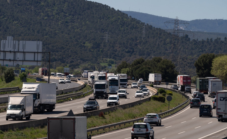 Gairebé mig milió de vehicles sortiran de Barcelona pel pont de la segona Pasqua