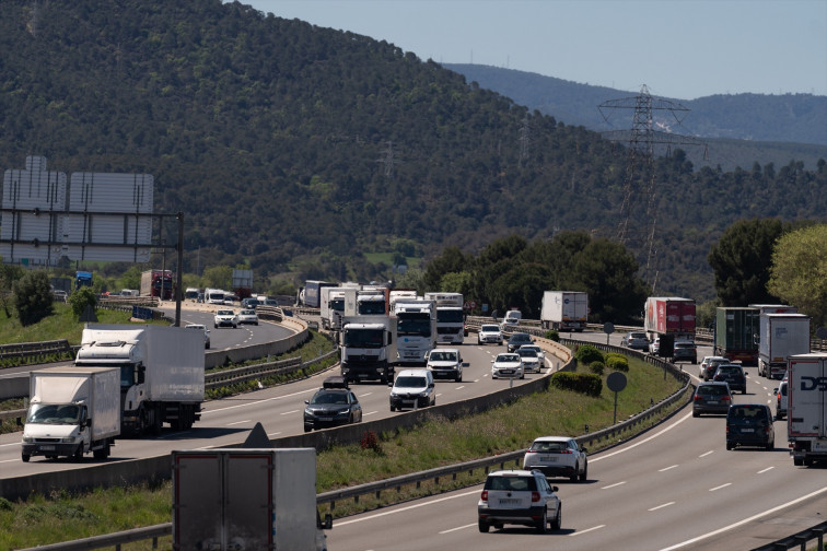Gairebé mig milió de vehicles sortiran de Barcelona pel pont de la segona Pasqua