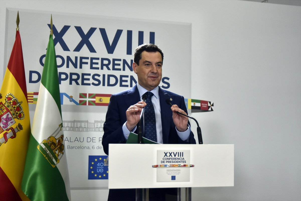EuropaPress 6779526 presidente junta andalucia juanma moreno ofrece rueda prensa xxviii