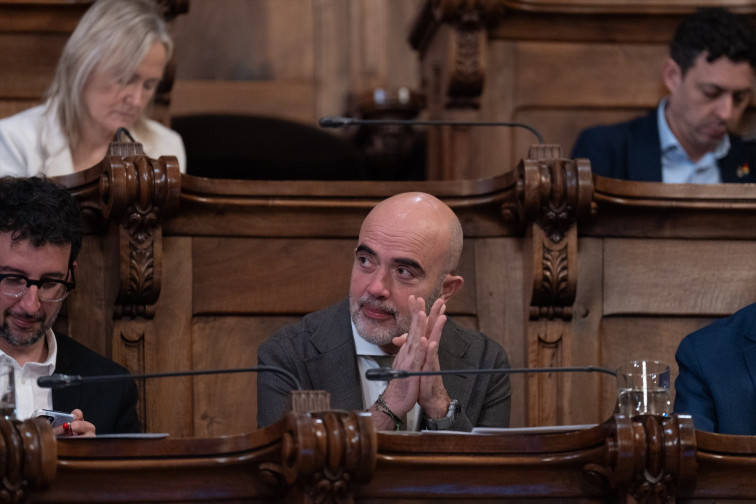 Sirera (PP) sobre l'Aeroport: 