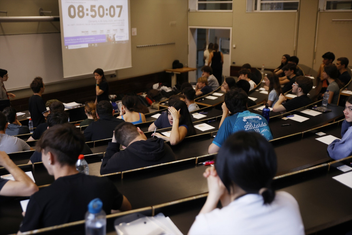 EuropaPress 6007532 estudiantes aula primer dia examenes selectividad upf ciutadella junio 2024