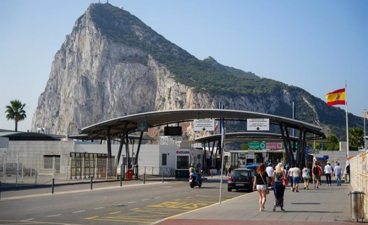 Gibraltar pacta un impost del 15% per alinear amb la UE i avançar cap a l'espai Schengen