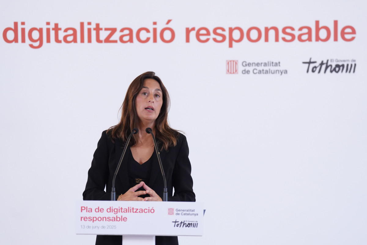 La consellera Esther Niubó en el acto de este viernes en el que han presentado las conclusiones
