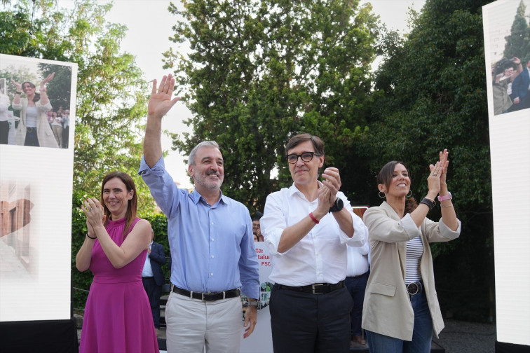EuropaPress 6797741 presidente generalitat lider psc salvador illa acto barcelona junto alcalde