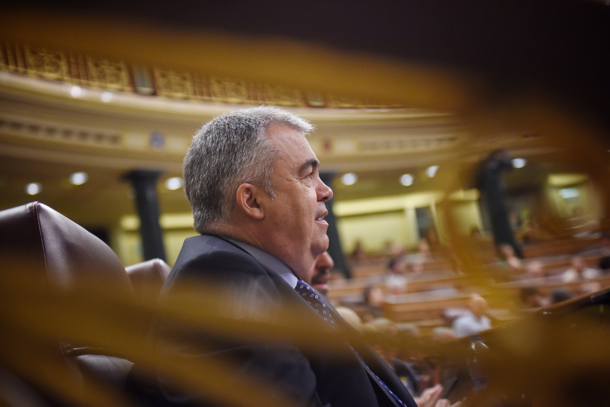 El ex secretario de Organización del PSOE, Santos Cerdán, en una sesión plenaria
